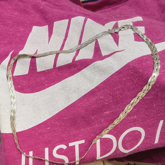 Other - Silver Twisted Chain Necklace